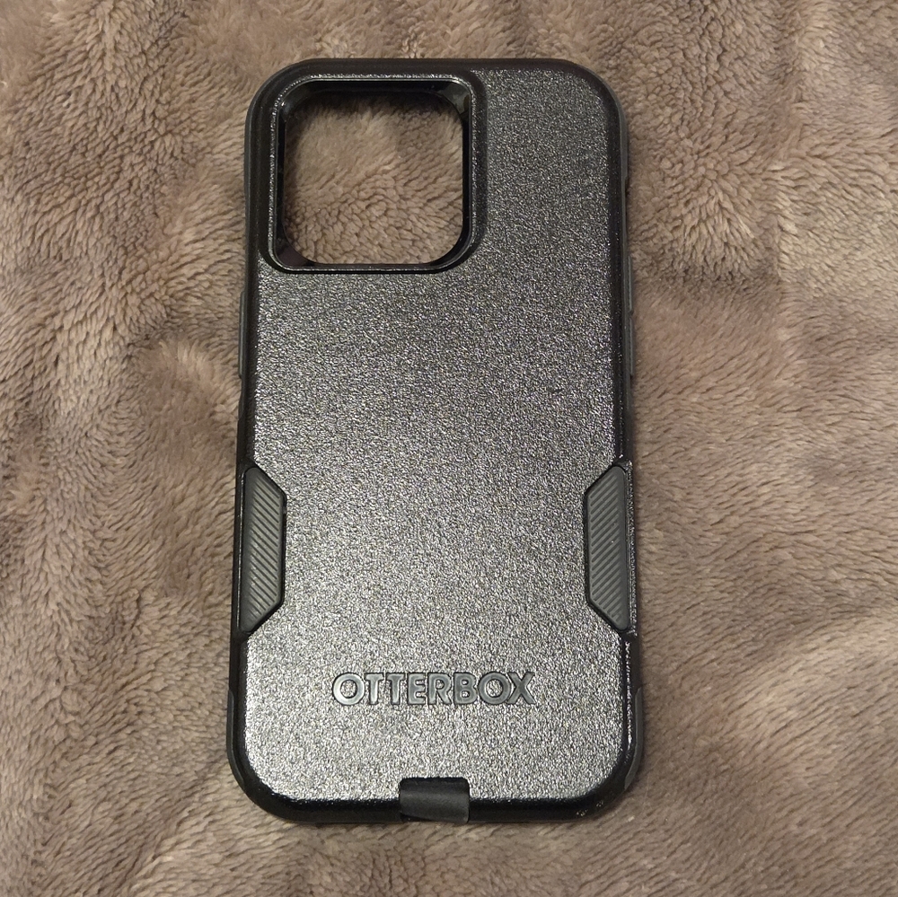 OtterBox Pro DROP+ Black Phone Case for iPhone 14